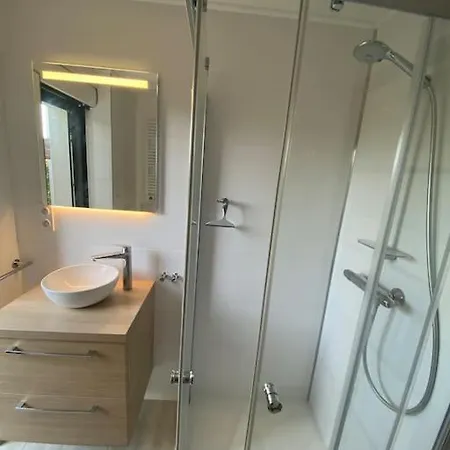 Cosy Avec Jardin, Tramway *